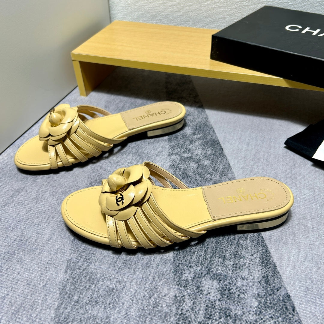 14C186ZDE Stylish Slippers