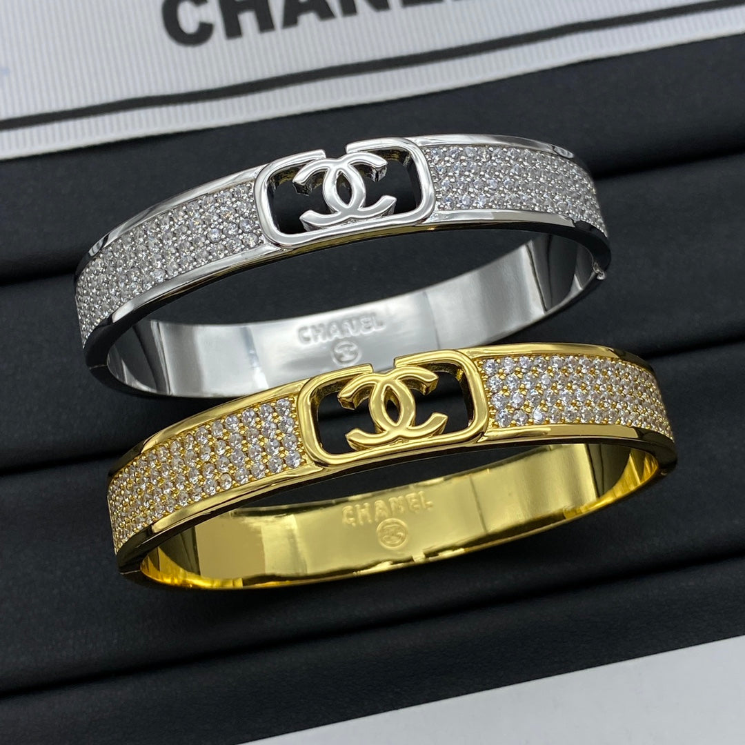 14C289KDE Stylish Bracelets