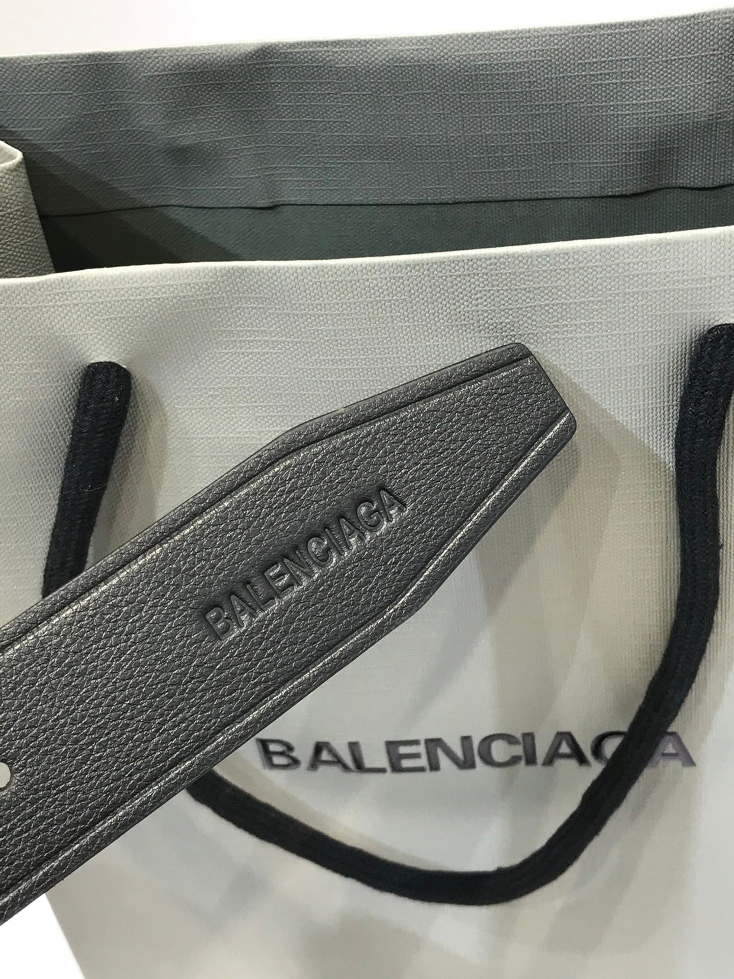 255RJ2PDE Stylish  High quality belt With full package