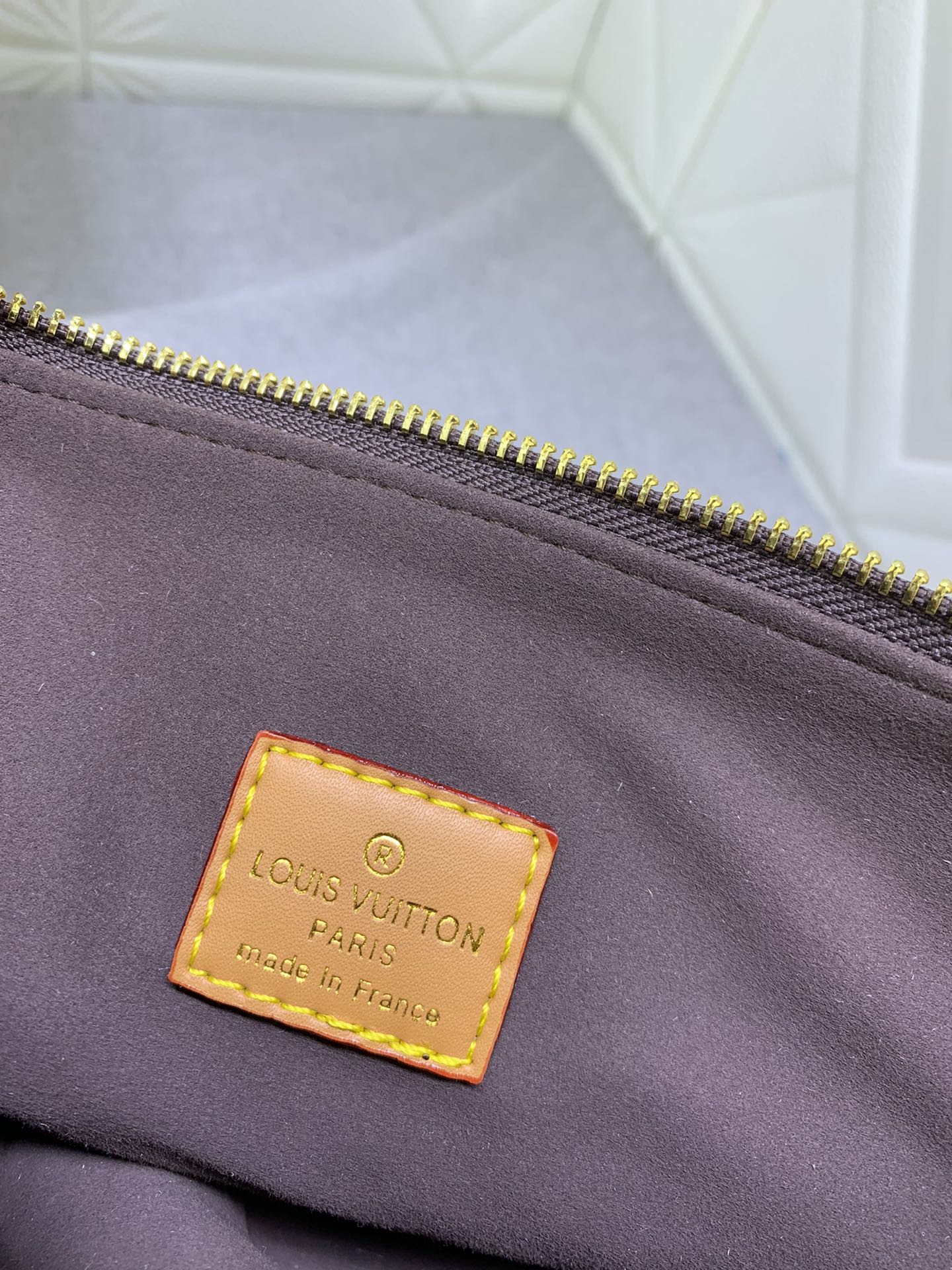 2XE40BDE Stylish leather bag 