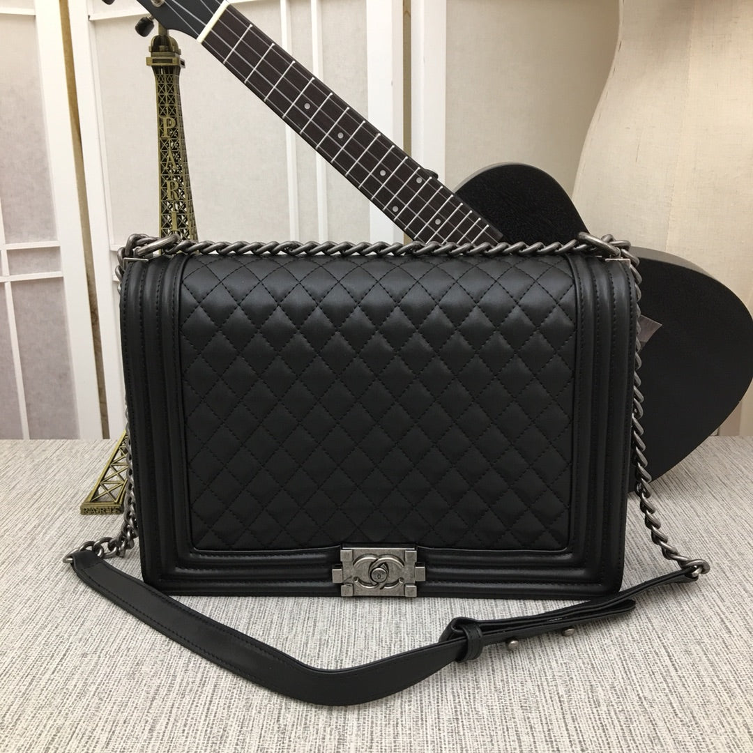 5C60BDE Stylish leather bag 