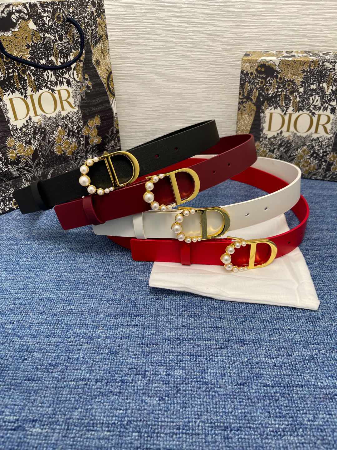 155RD200PDE Stylish  High quality belt With full package