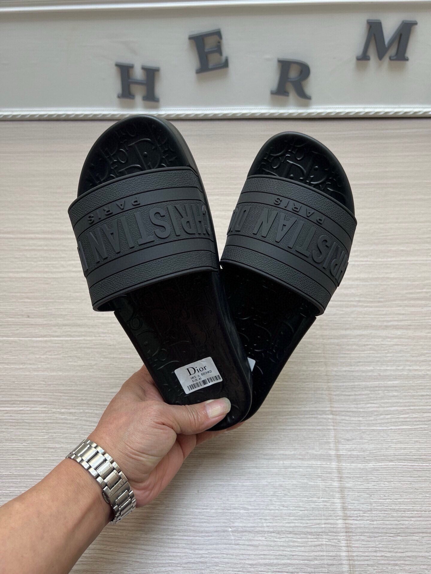 5LD212ZDE Stylish Slippers