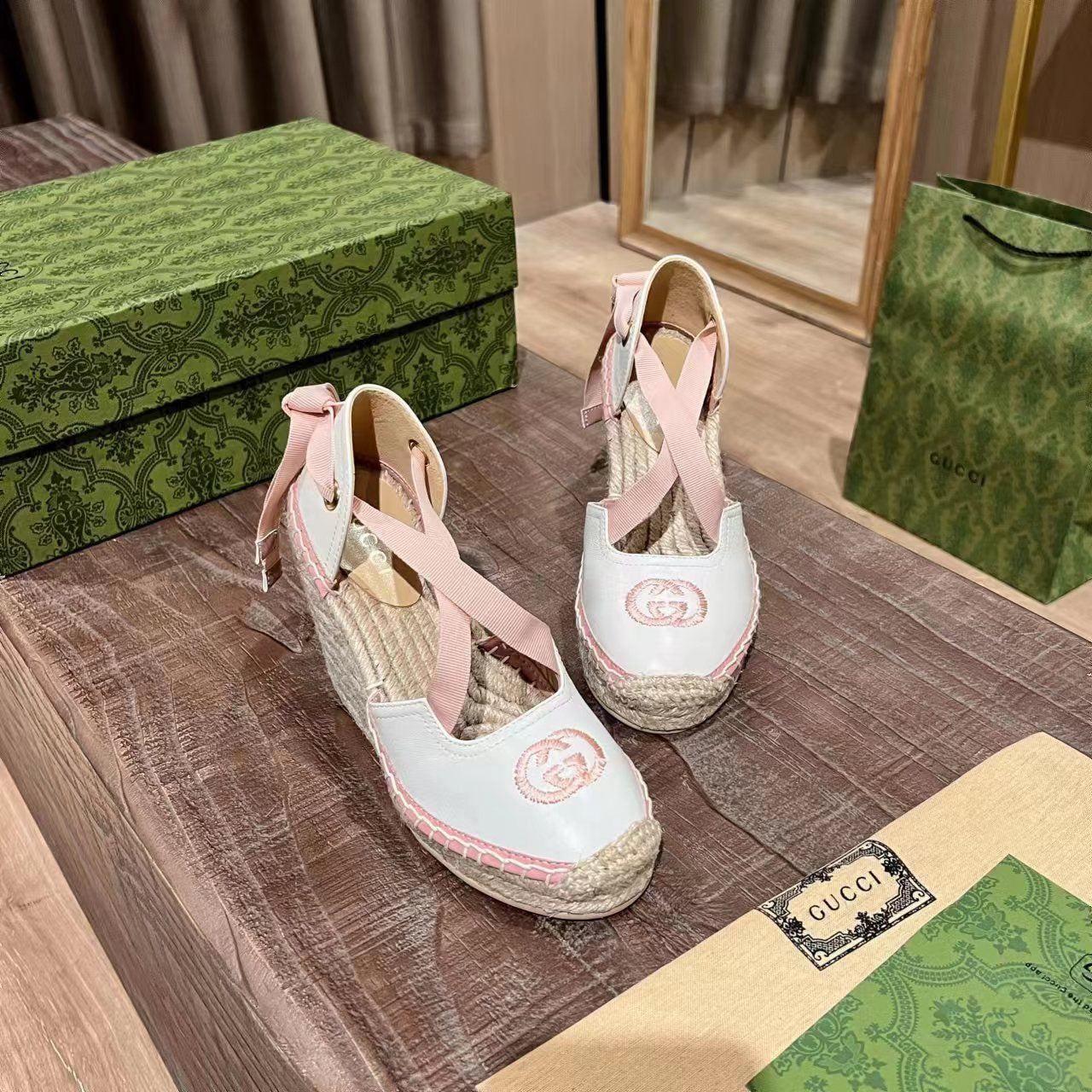 2YB39ZDE Stylish leather High heels