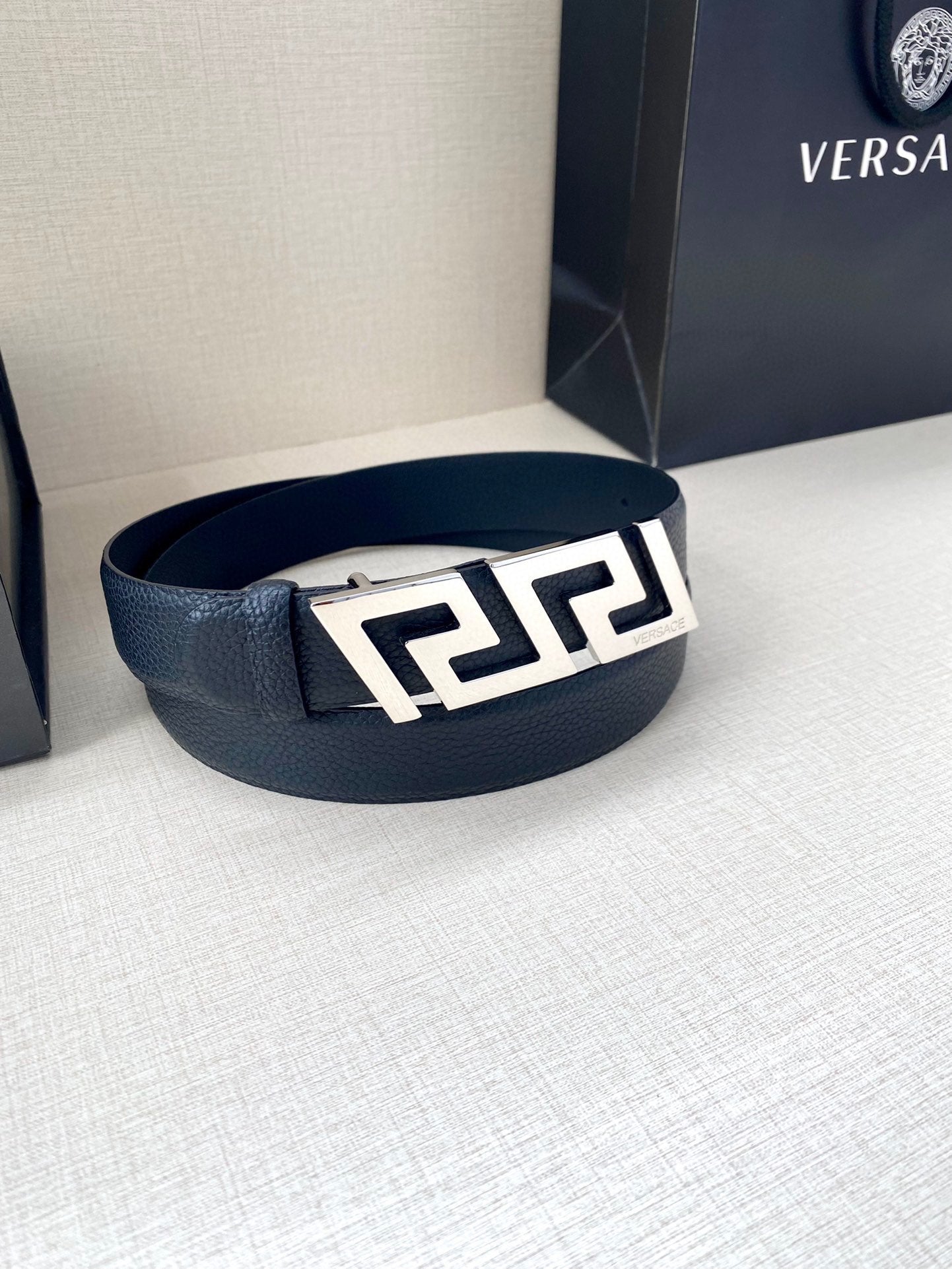 1WV166PDE Stylish  High quality belt With full package