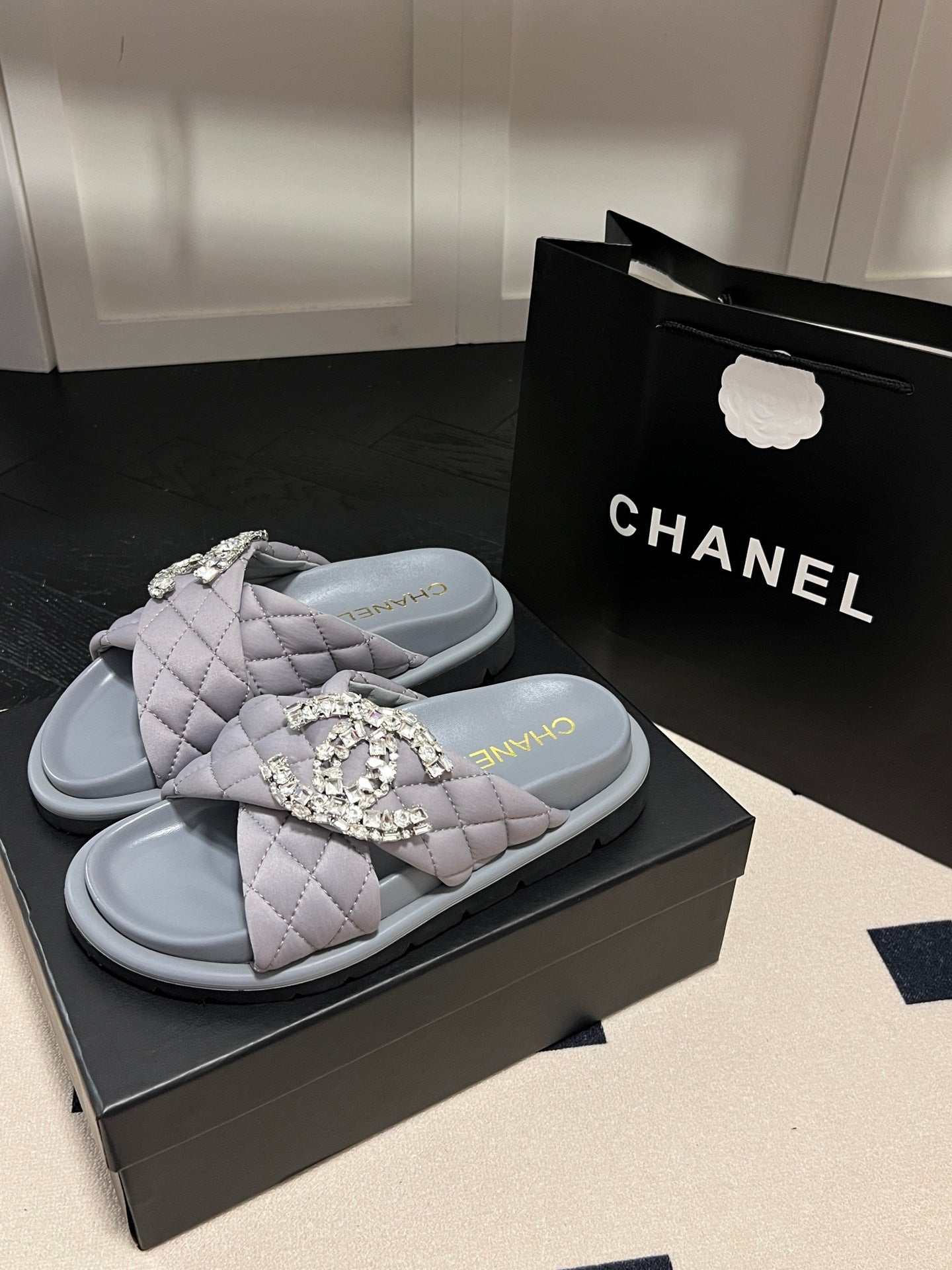 14C94ZDE Stylish Slippers