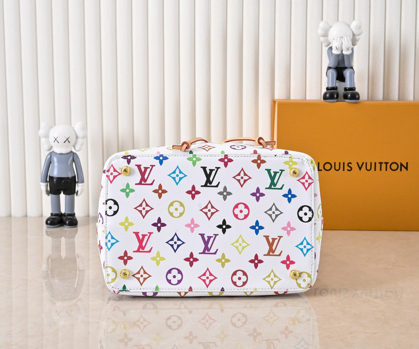 155NE36BDE Stylish leather bag