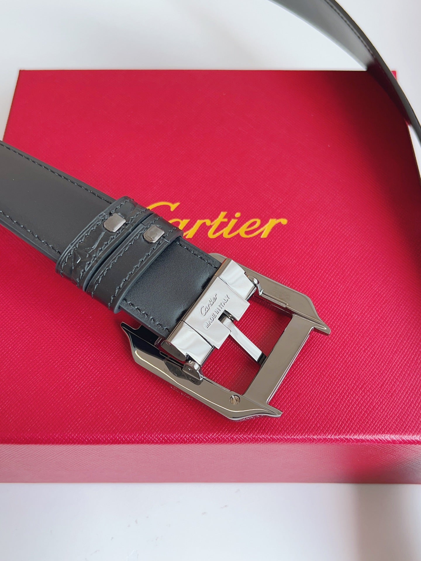 155RK247PDE Stylish  High quality belt With full package