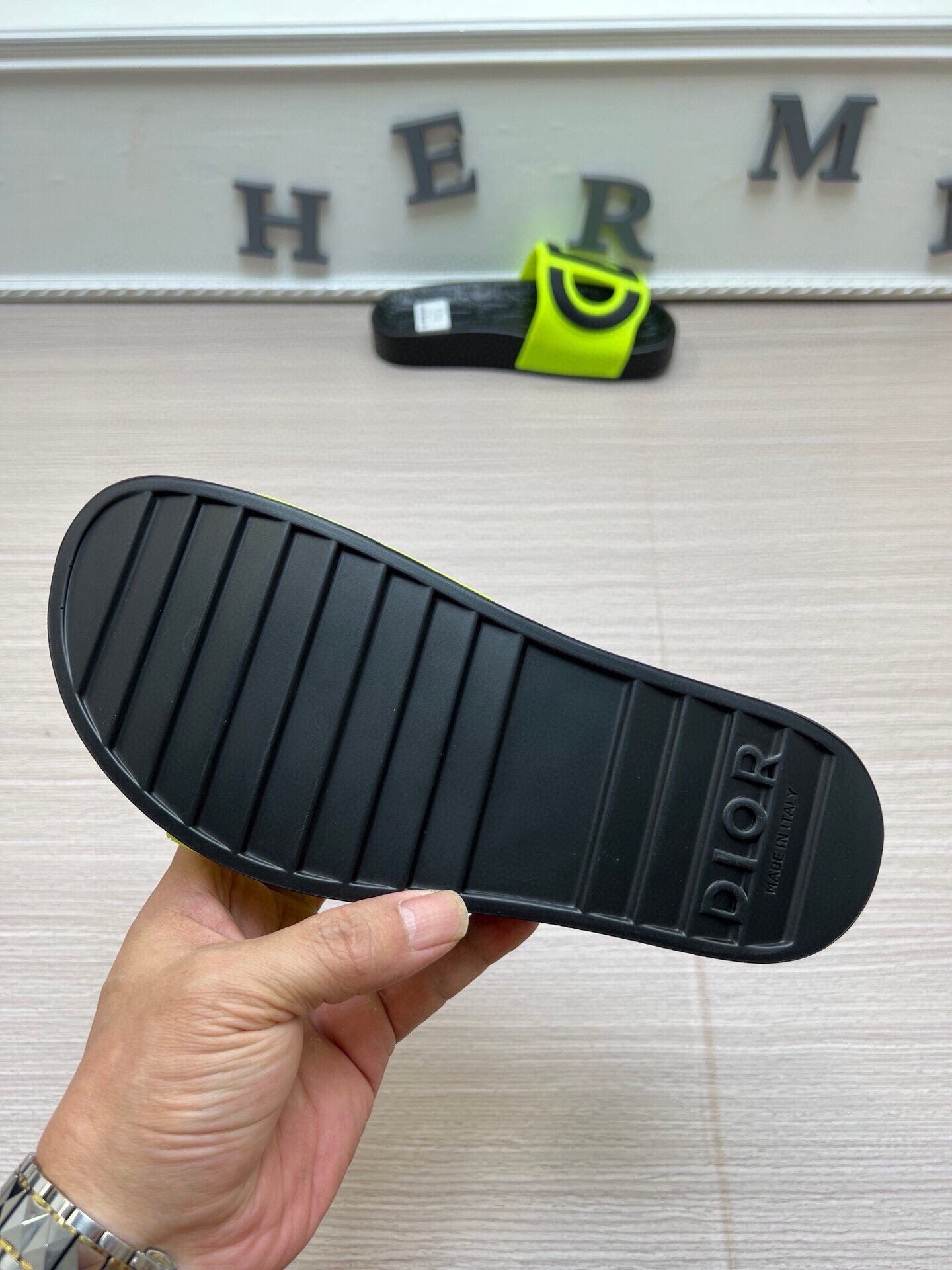 5LD213ZDE Stylish Slippers