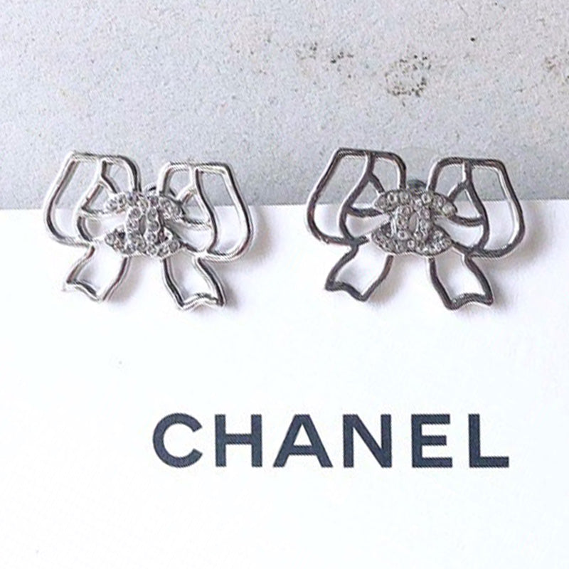 1YC142EDE Stylish Earrings