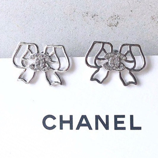 1YC142EDE Stylish Earrings