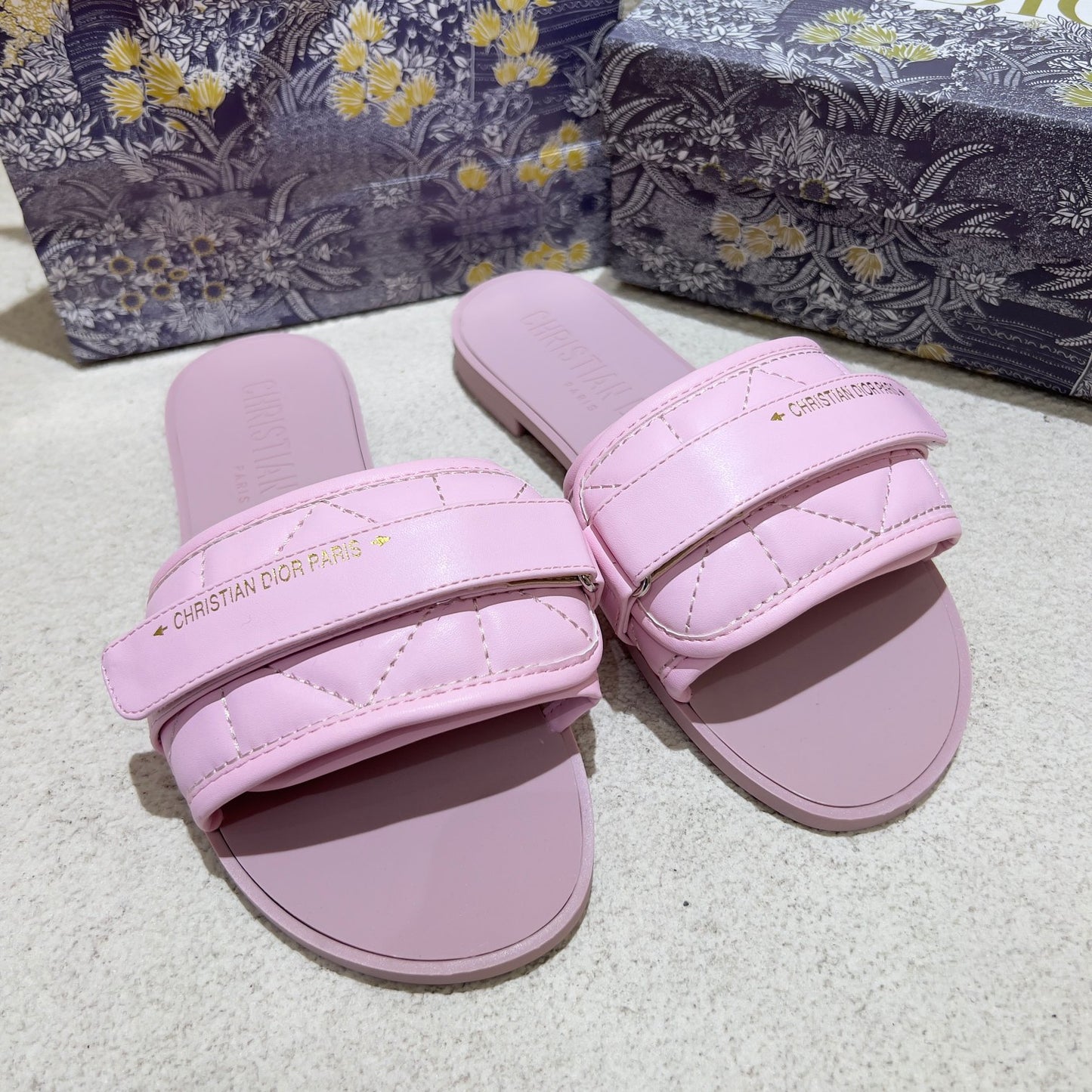 14D79ZDE Stylish Slippers