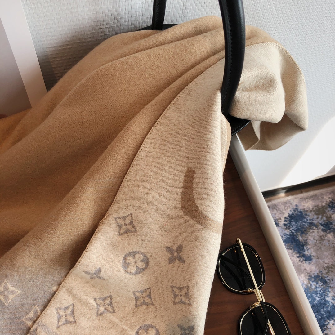 175RE45WDE Stylish Winter Scarves
