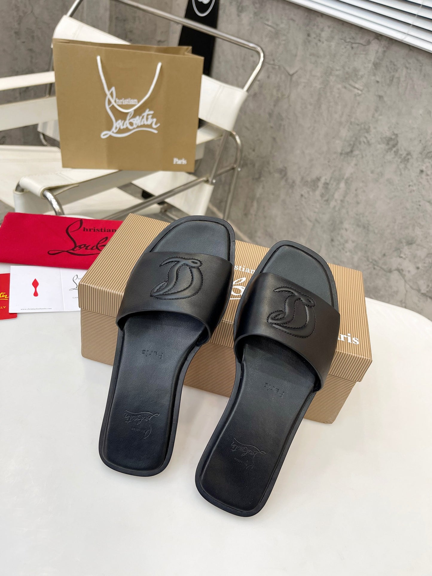 JXA32ZDE Stylish leather Slippers