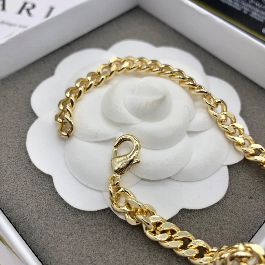 14C907XDE Stylish Necklaces