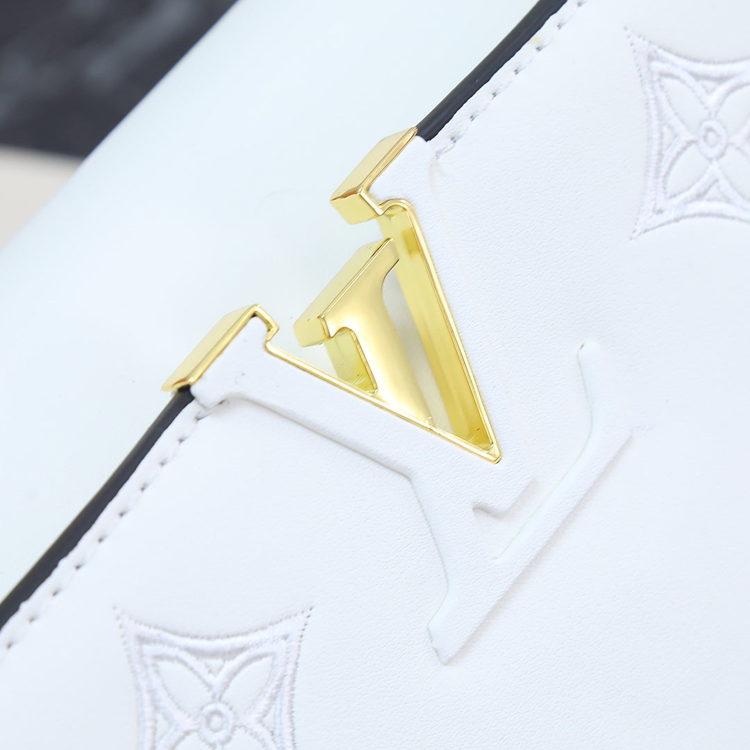 1XE182BDE Stylish leather bag 