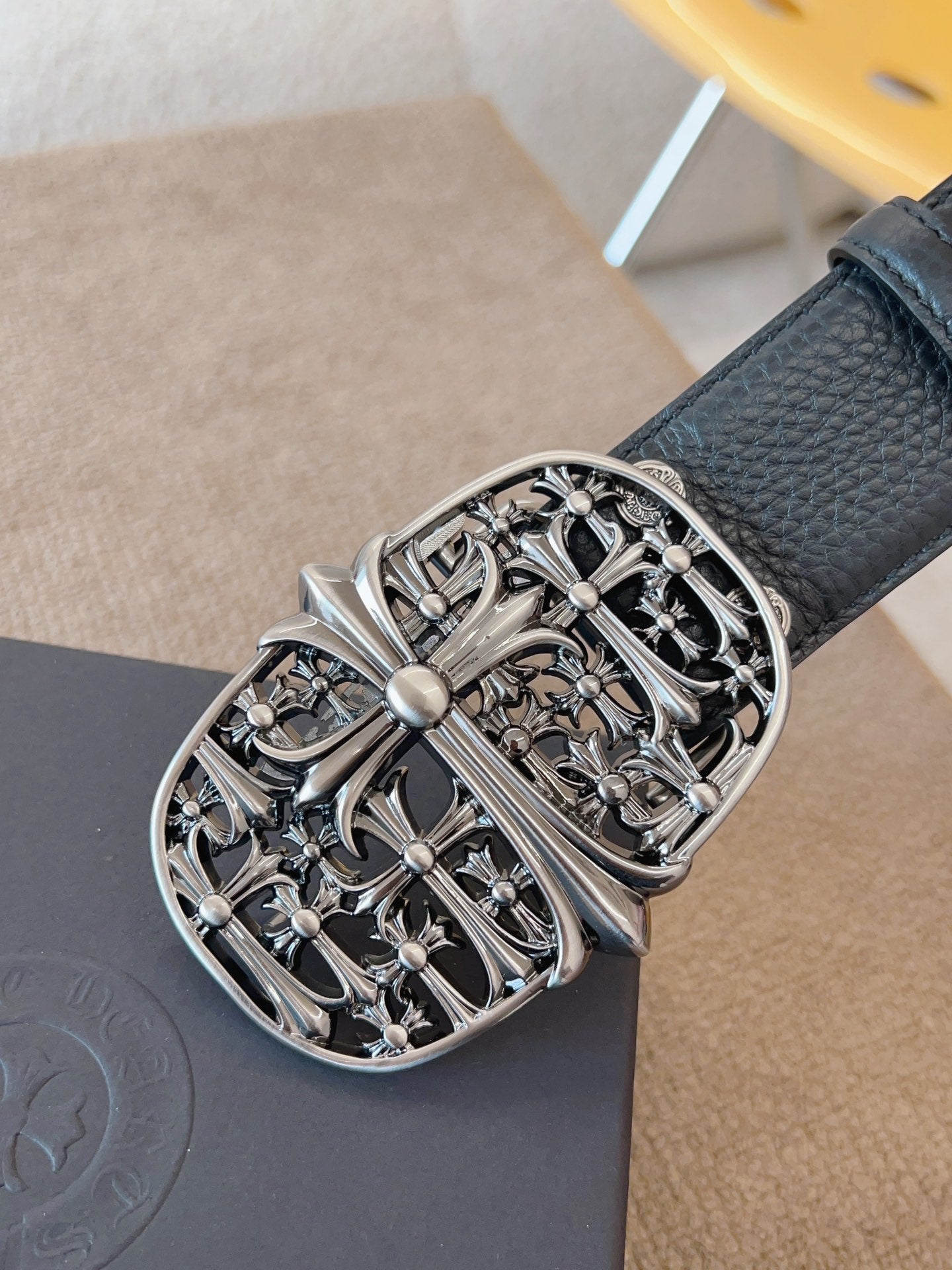 255RA15PDE Stylish  High quality belt With full package