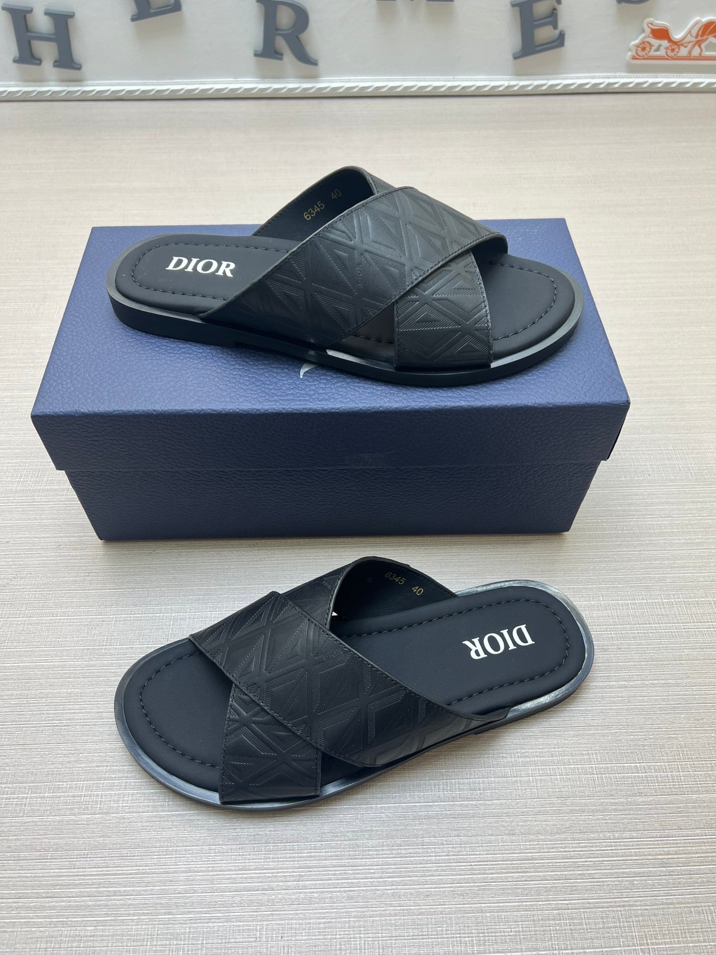 54D78ZDE Stylish slippers