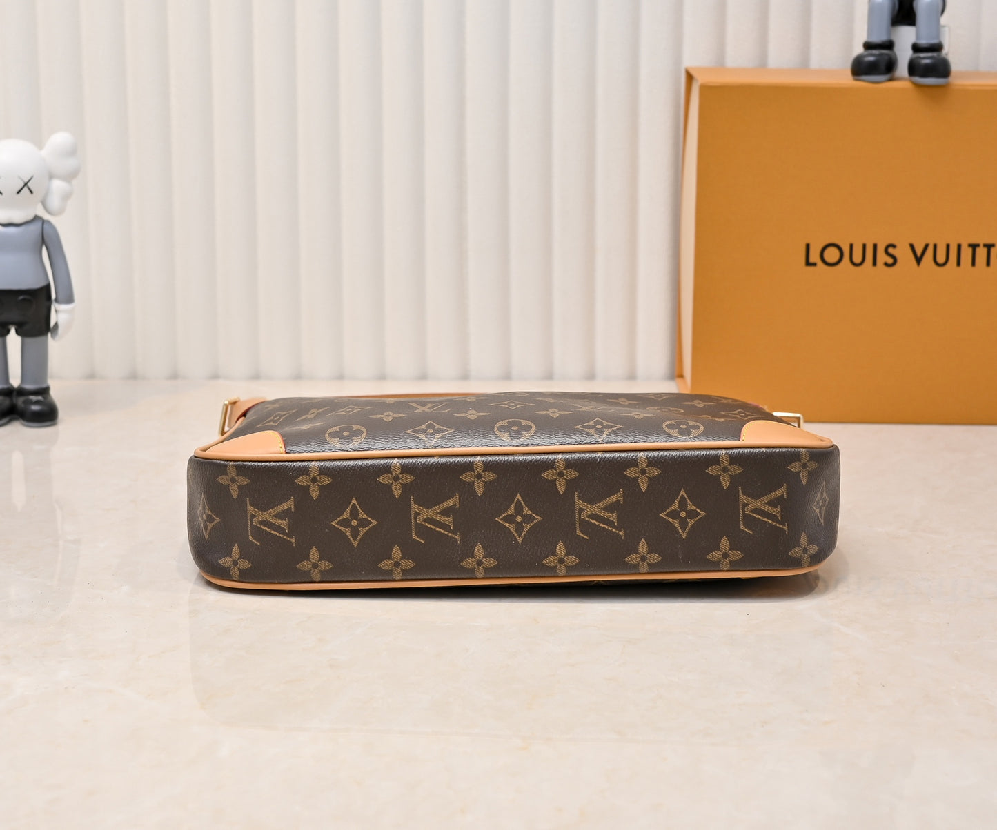 2WE9BDE Stylish leather bag