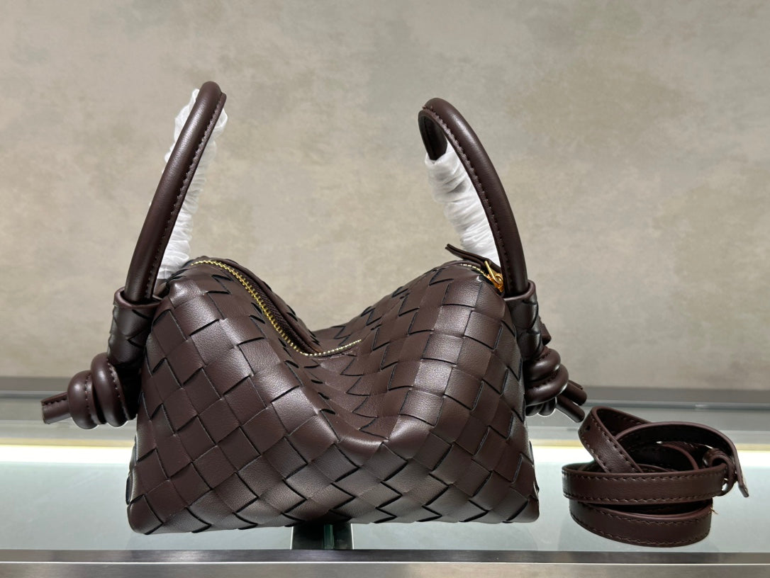 1XA84BDE Stylish leather bag