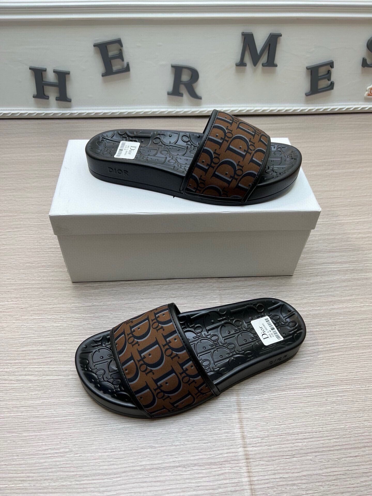 5LD214ZDE Stylish Slippers