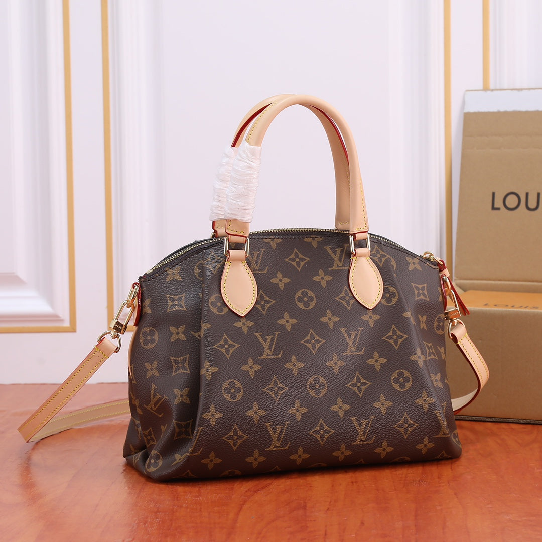 2XE126BDE Stylish leather bag 