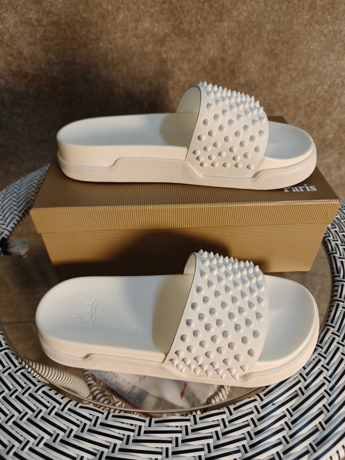 J4A18ZDE Stylish Slippers