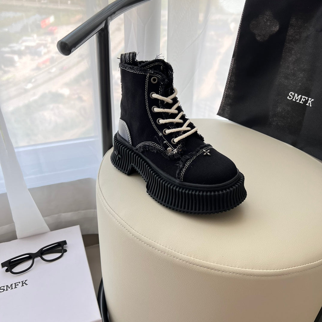 1JA17ZDE Stylish boots
