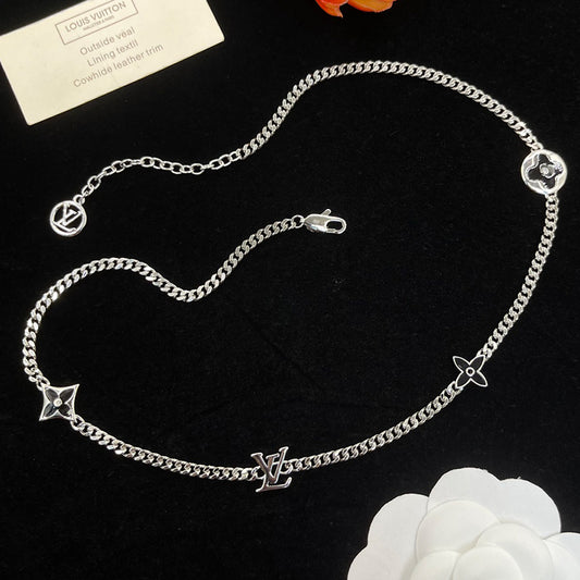 14E1001XDE Stylish Necklaces