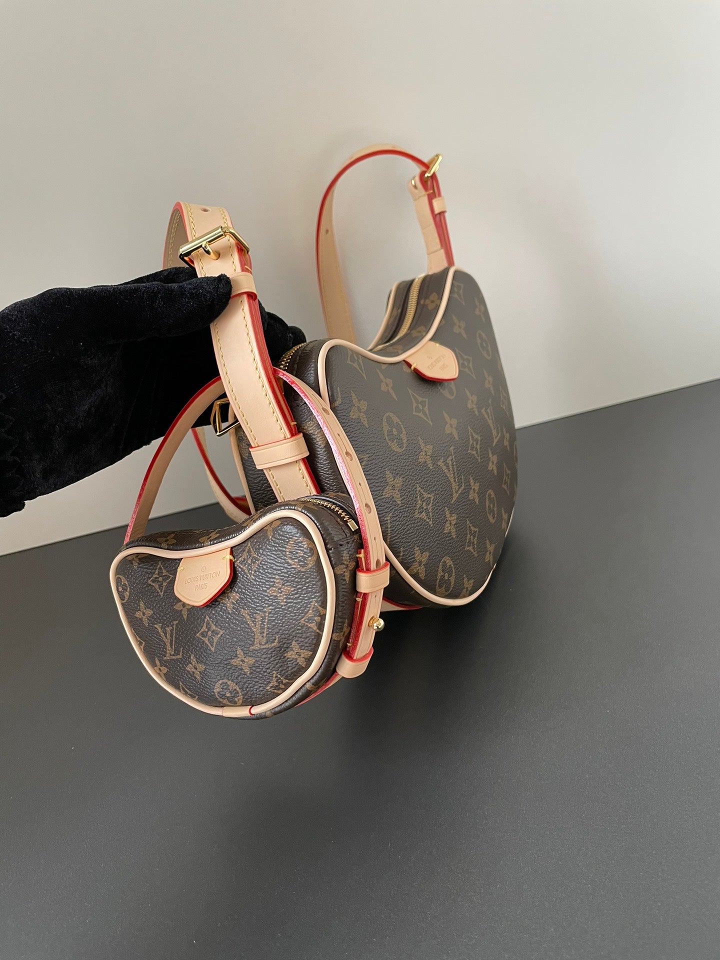 2XE298BDE Stylish leather bag 