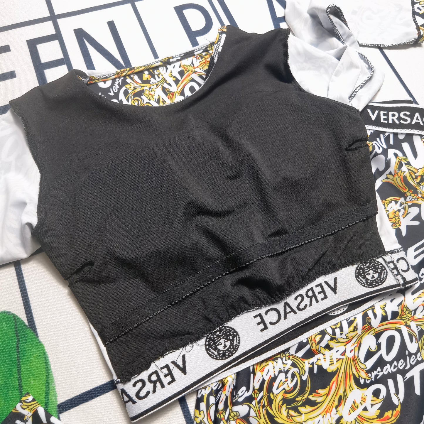 14V156YDE Stylish Long sleeve swimsuit