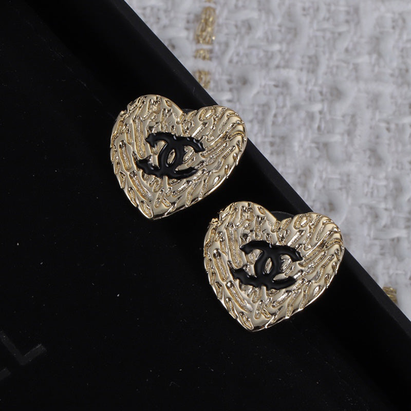 14C11EDE Stylish Earrings