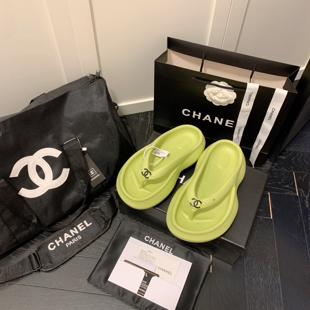 14C190ZDE Stylish Slippers