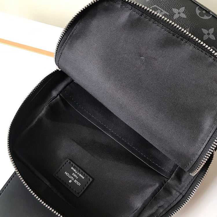 1E18BDE Stylish leather bag 