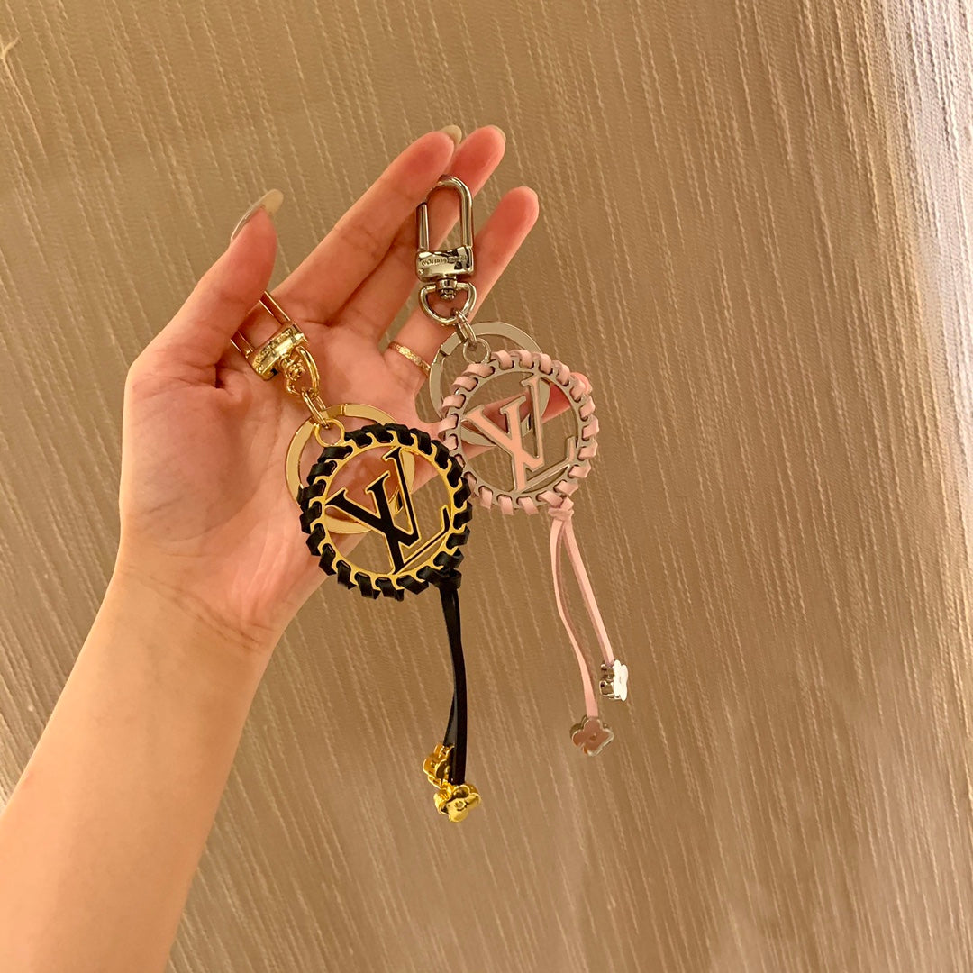 1E9ADE Stylish  Keychains