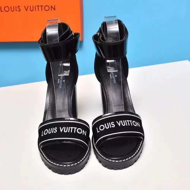 245RE32ZDE Stylish  leather High heels