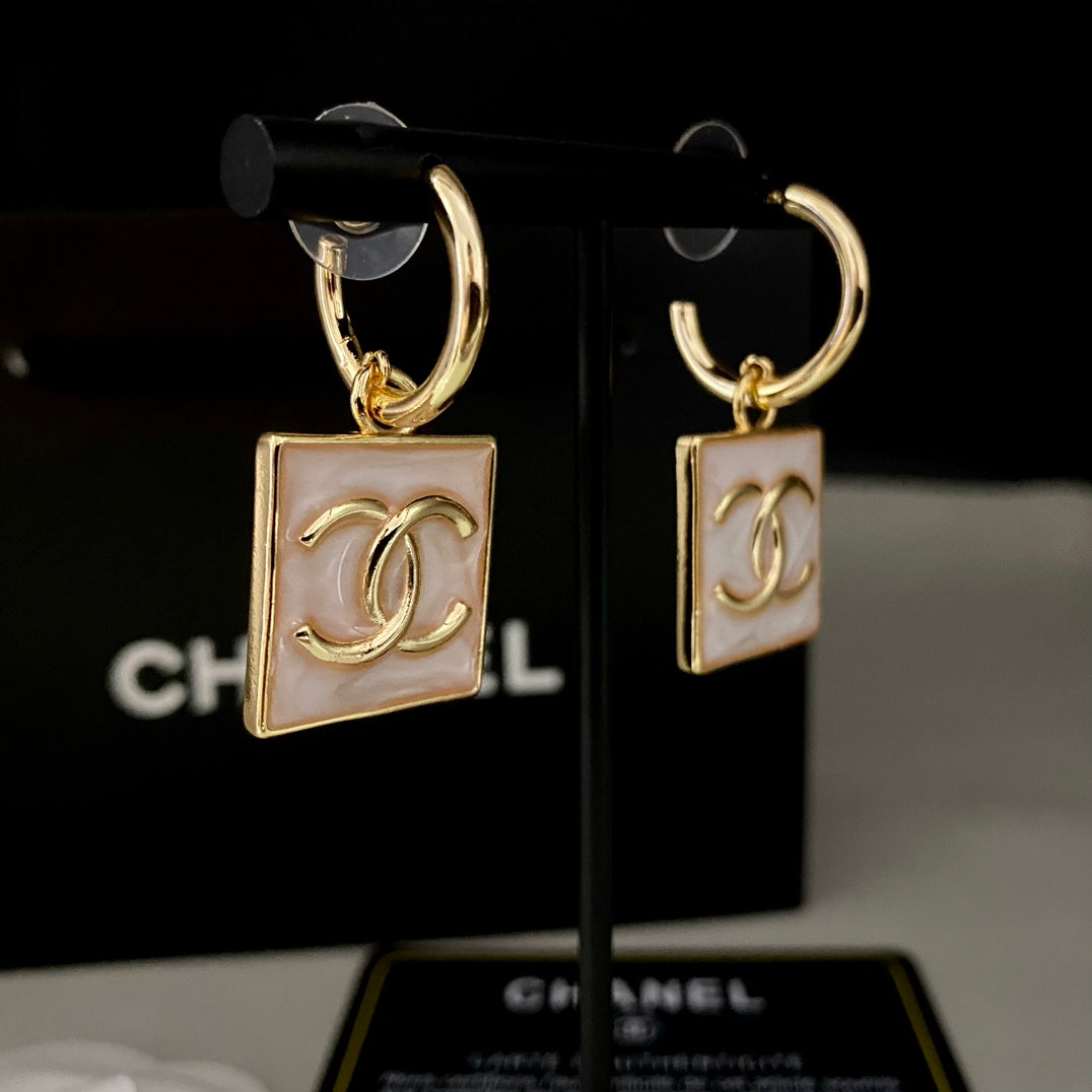 1NC99EDE Stylish Earrings