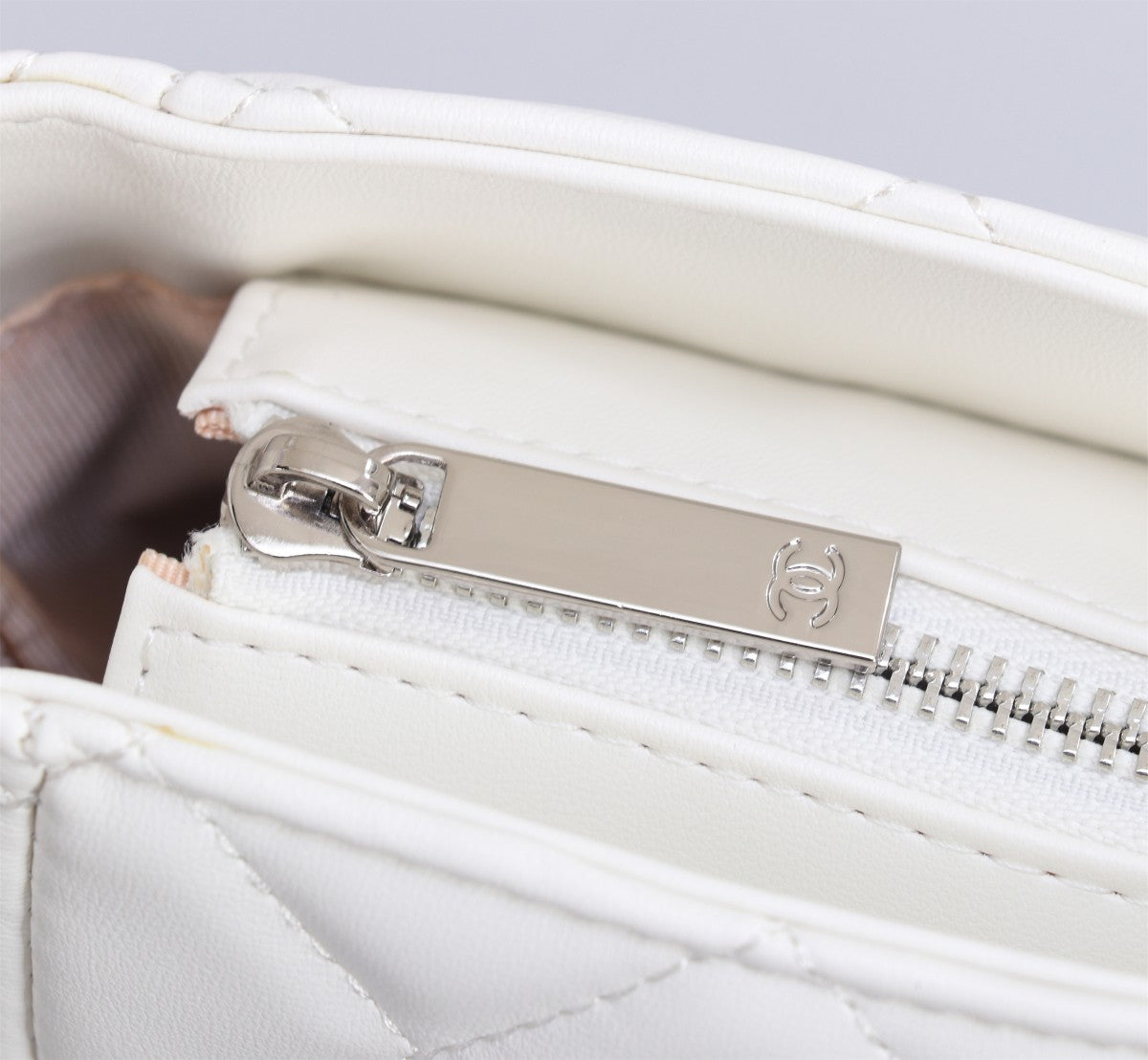 2XC474BDE Stylish leather bag