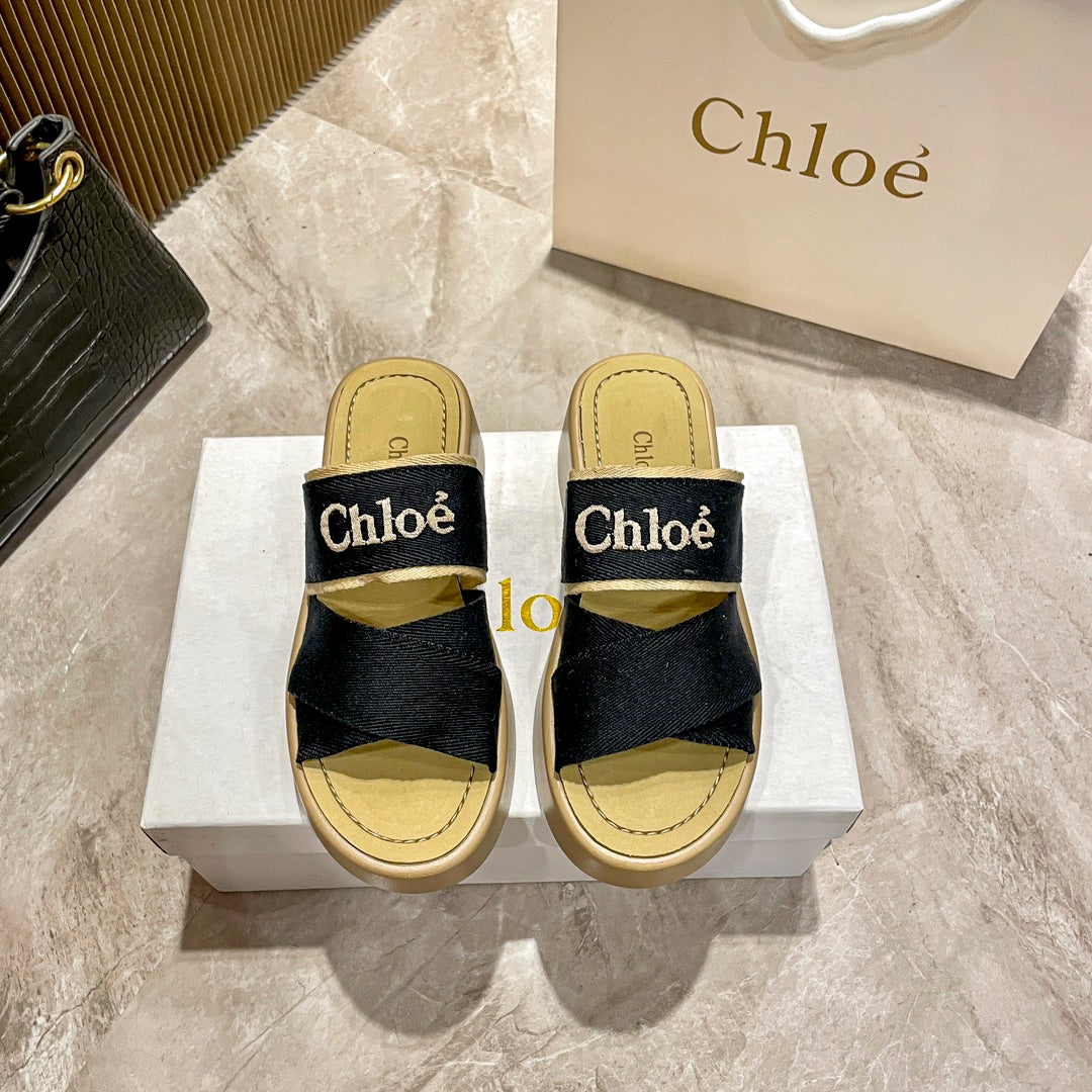 14A209ZDE Stylish Slippers