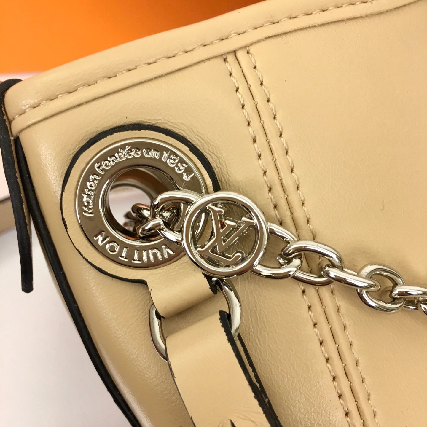 1WE113BDE Stylish leather bag