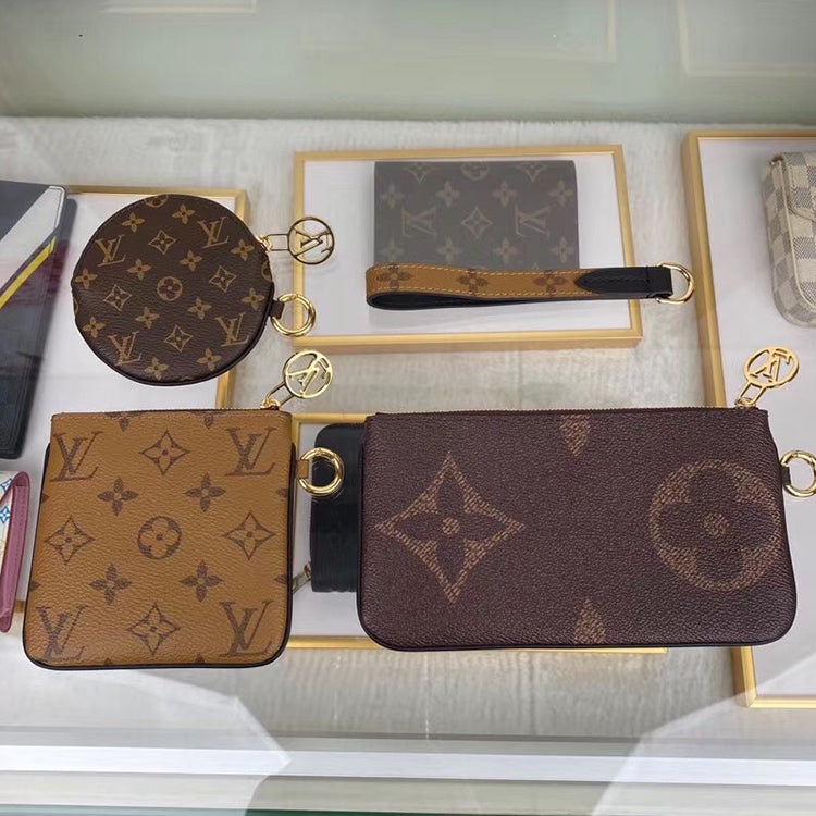 1E85BDE Stylish leather wallets