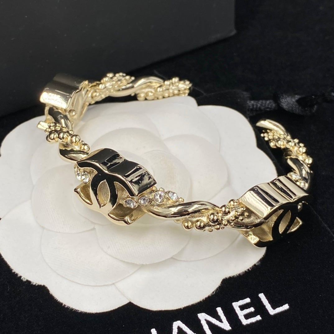 1XC578KDE Stylish Bracelets