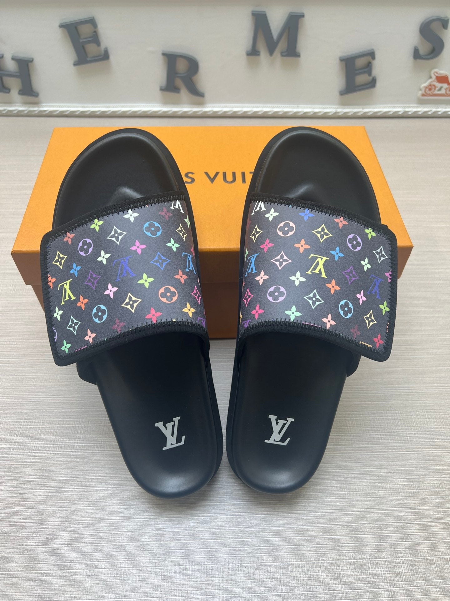 5LE207ZDE Stylish Slippers