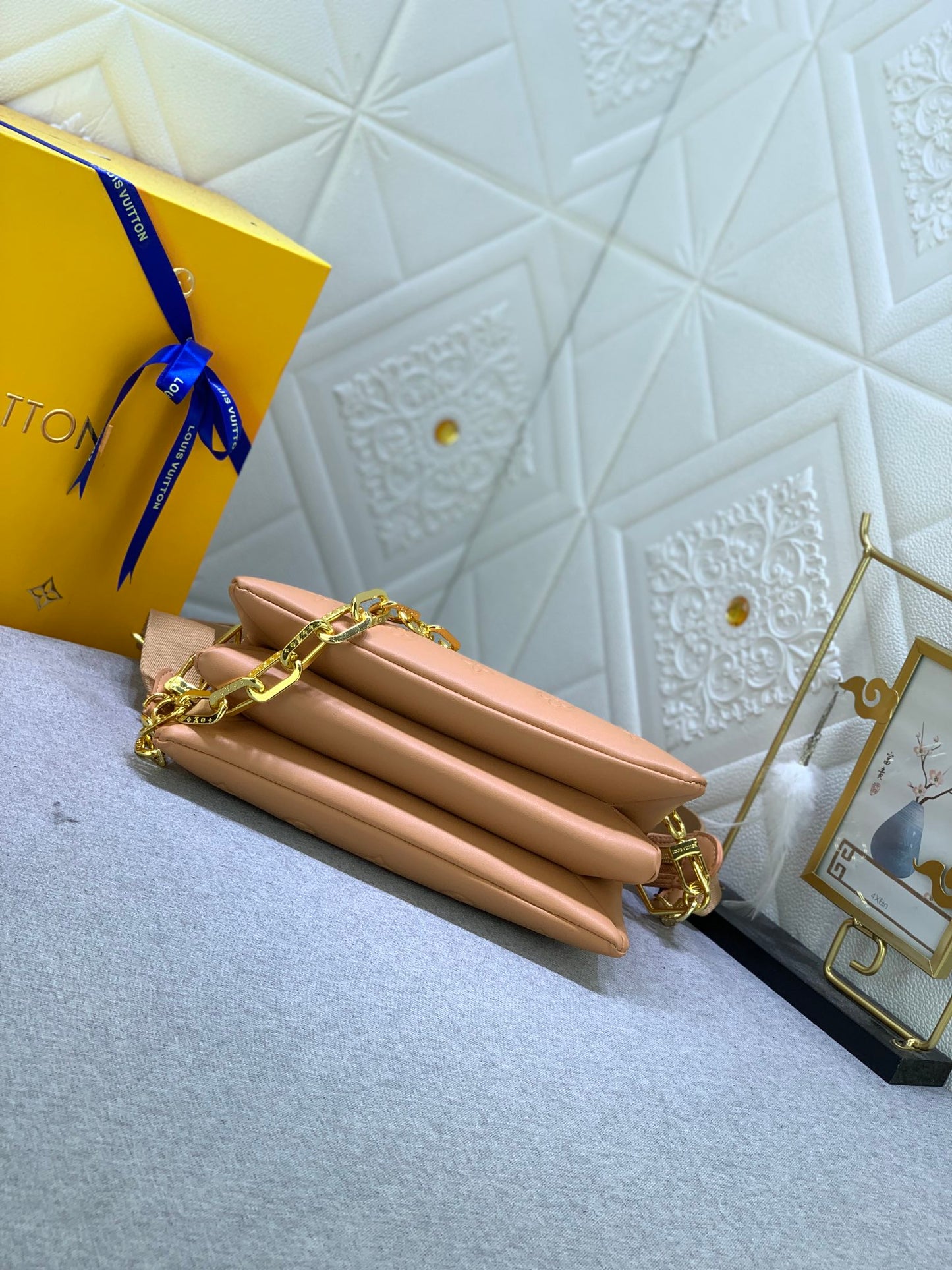 2XE40BDE Stylish leather bag 