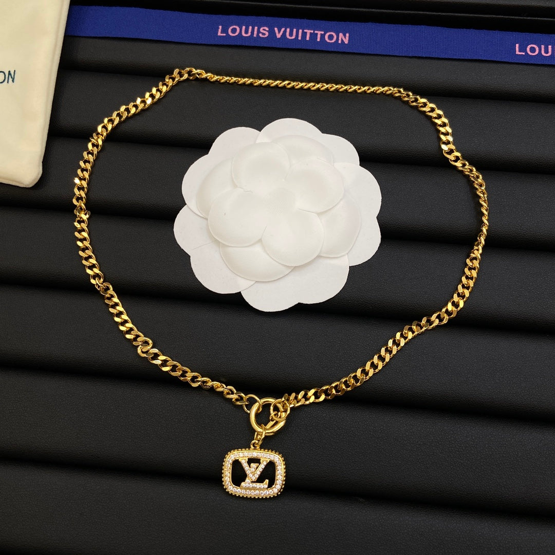 1NE251XDE Stylish  Necklaces  Bracelets Earrings