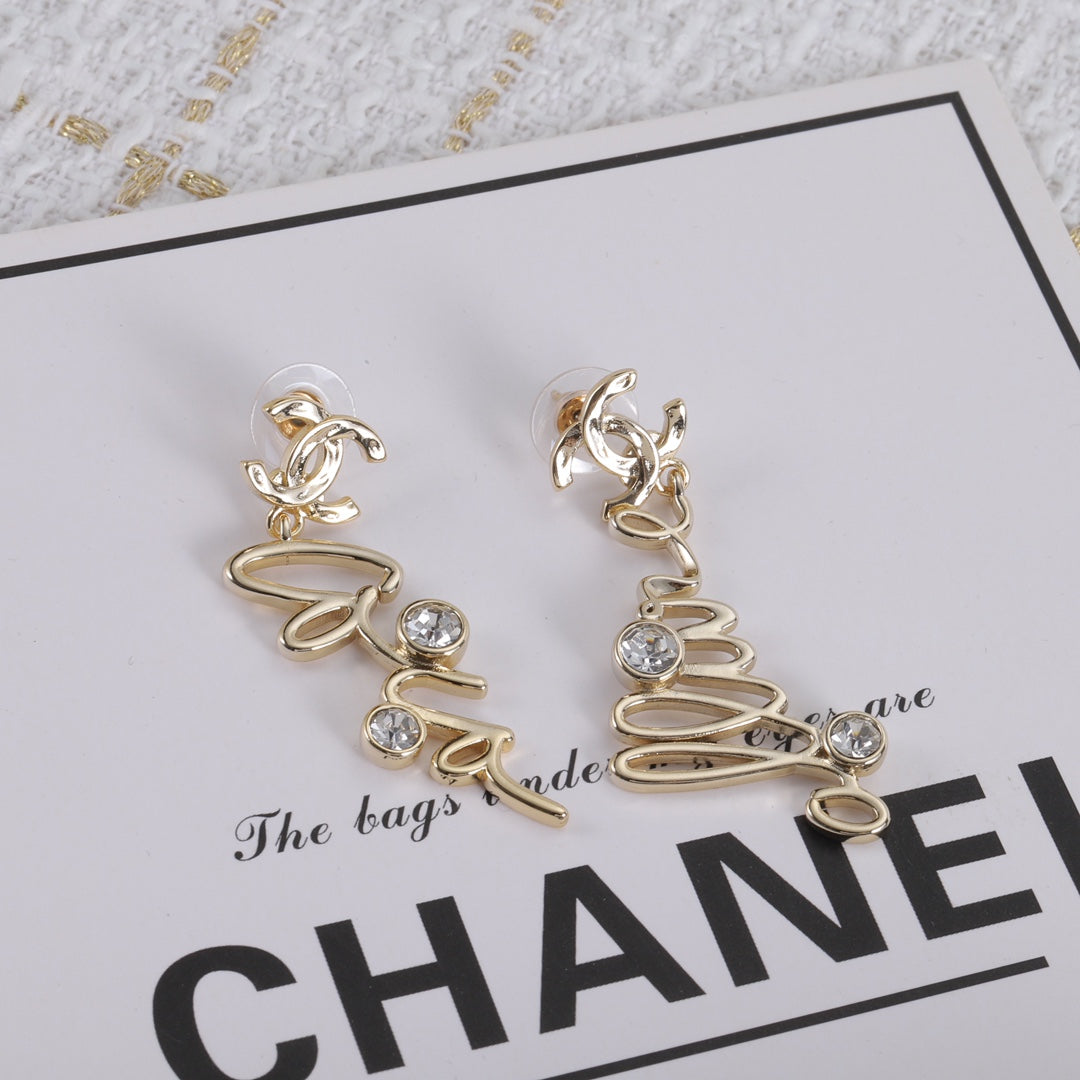 14C383EDE Stylish Earrings