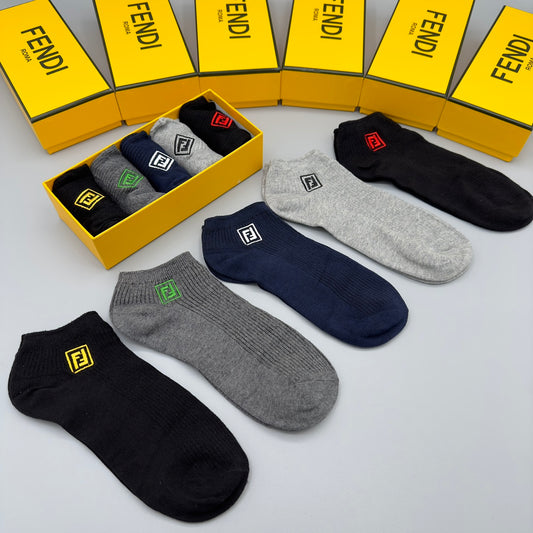 135RF4SDE Stylish socks（5 pairs）