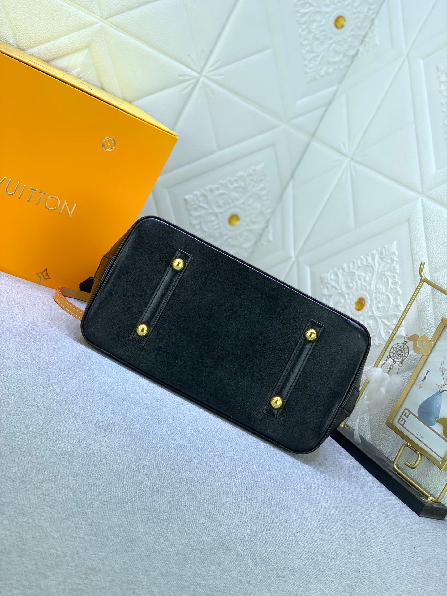 2XE336BDE Stylish leather bag 