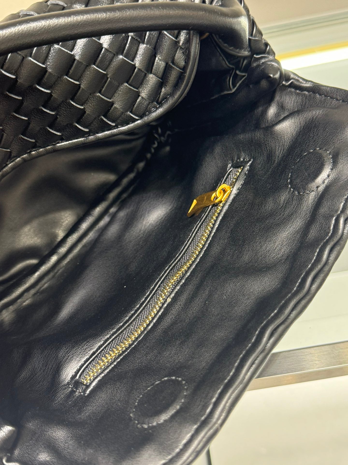 1XA83BDE Stylish leather bag