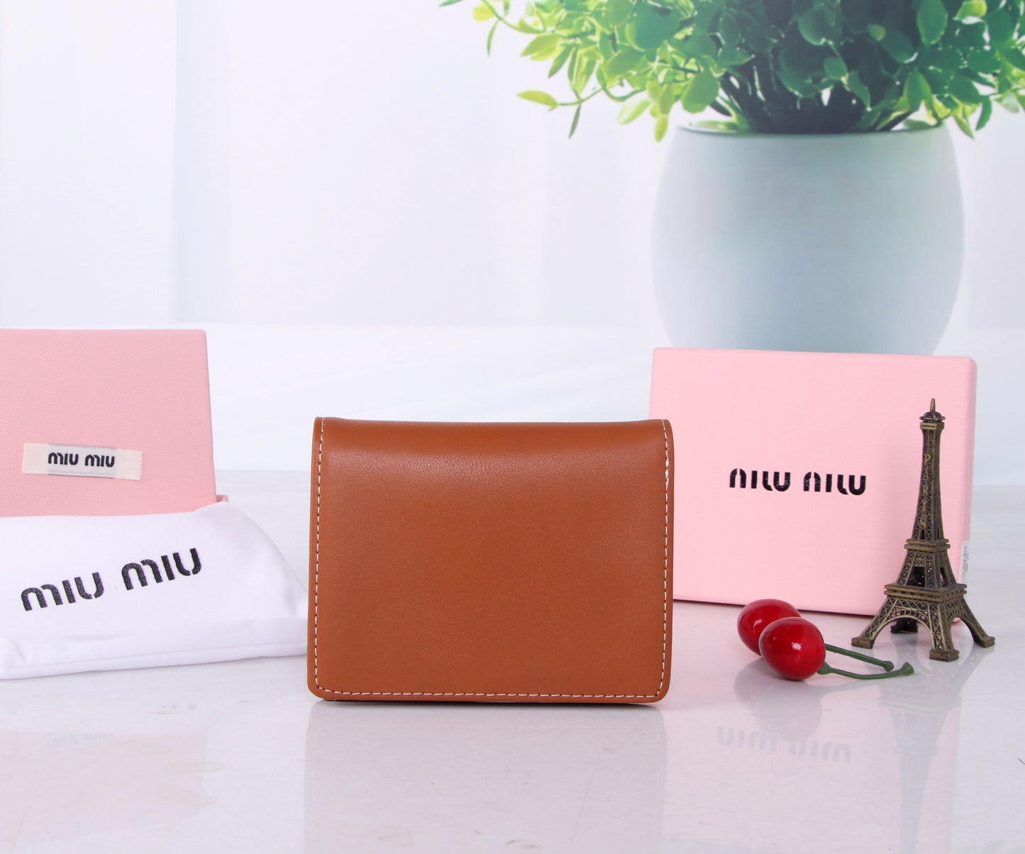15RA77BDE Stylish leather bag